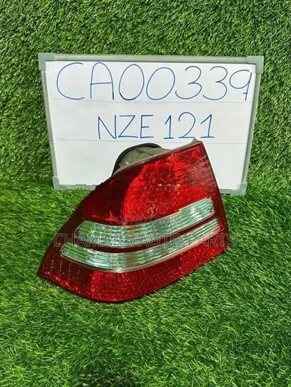 Toyota Corolla (NZE-121/ 2005) Tail Lamp