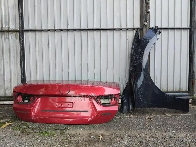 Mazda 6 dicky / fender
