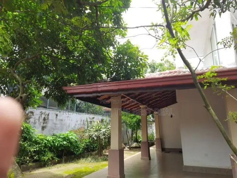 Boralessagamuwa : 6BR (13P) Luxury House for Sale in Katuwala
