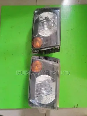 Mitsubishi Minicab U71/U72 Head light Set