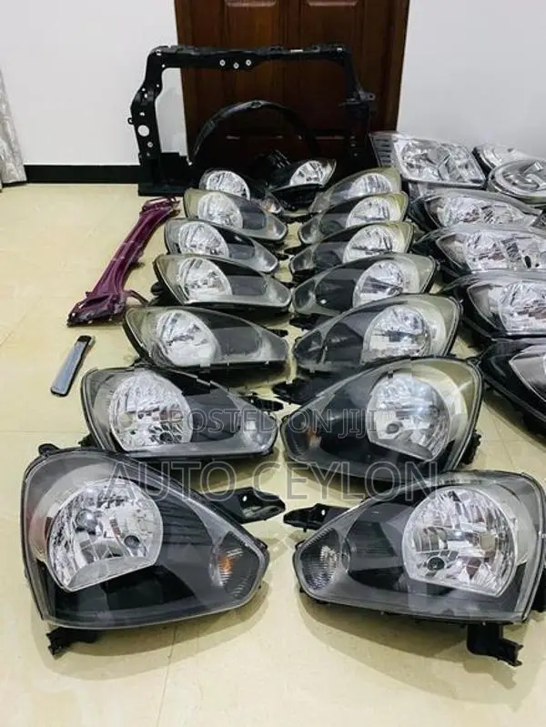 Daihatsu Mira Headlight Head Light Headlamp Lamp