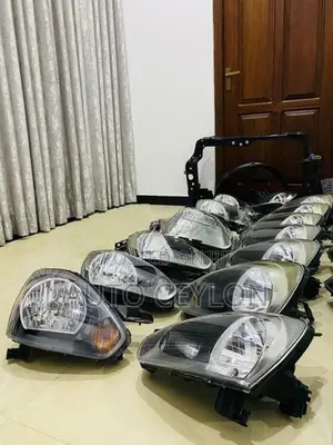Daihatsu Mira Headlight Head Light Headlamp Lamp