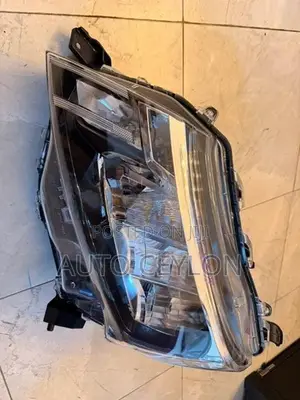 Toyota Roomy Tank Thor Headlight Head Light Headlamp Lamp