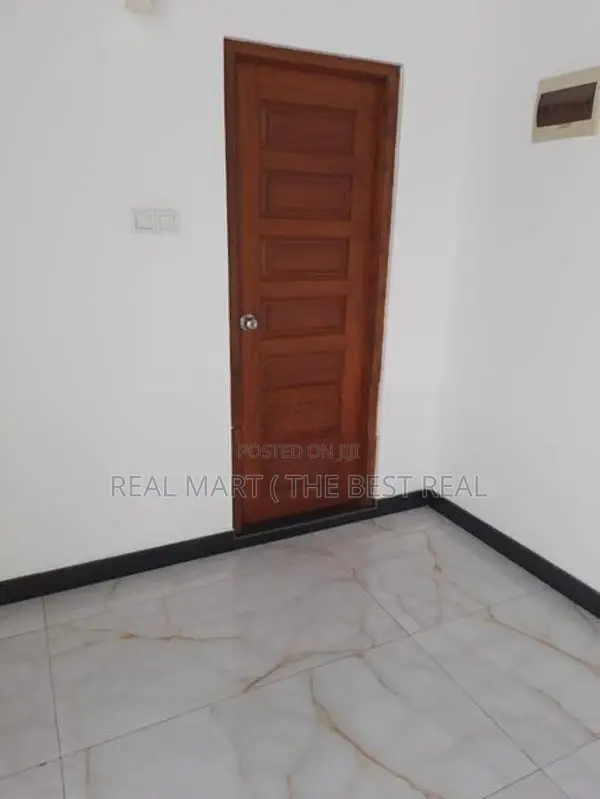 Boralessagamuwa : 6BR (13P) Luxury House for Sale in Katuwala