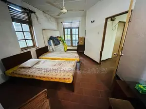 (ARN431) 16.5 P 02 Story House Sale At D Wejesinghe mawatha Pelawatha