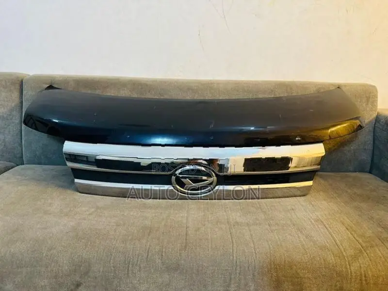 Toyota Roomy Tank Daihatsu Taft Mira Cast Tanto Bonnet Bonet (Shell )