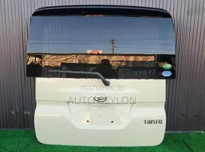 Daihatsu Tanto Dicky Door, Back Rear Gate.