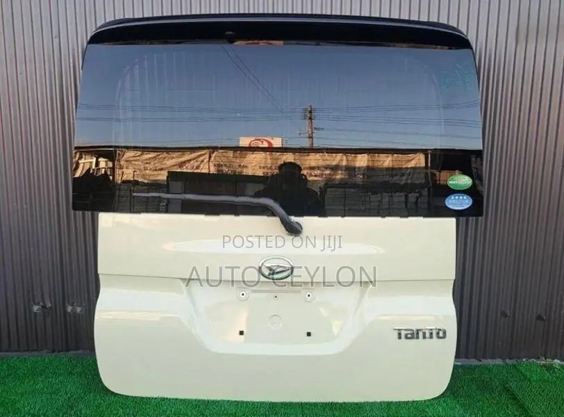Daihatsu Tanto Dicky Door, Back Rear Gate.