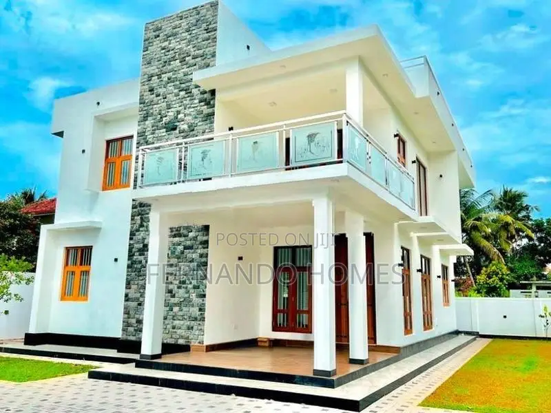 Super Modern Luxurious Nice Garden With House For Sale In Negombo
