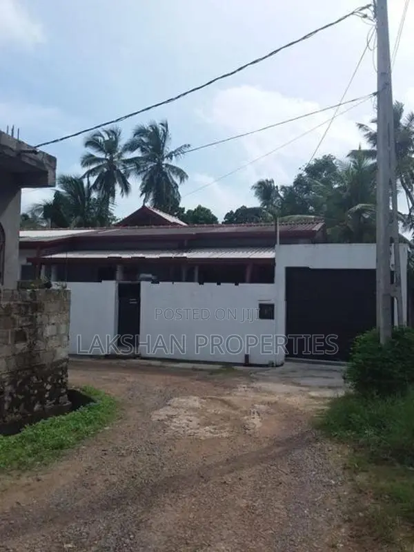 House For Sale In Kesbewa Bandaragama