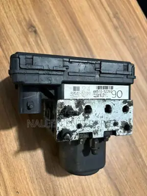 Toyota IST NCP60 ABS Unit