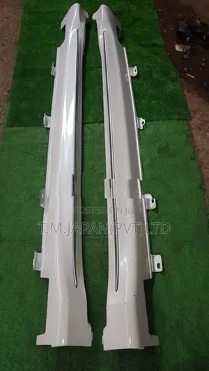 Honda Vezel Ru3 Side Skirt White