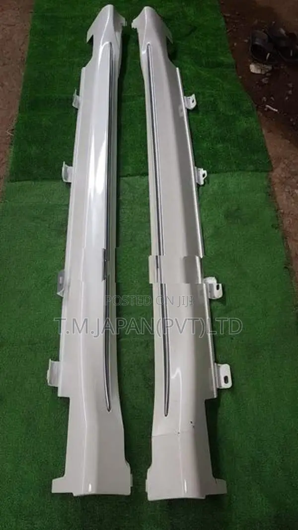 Honda Vezel Ru3 Side Skirt White