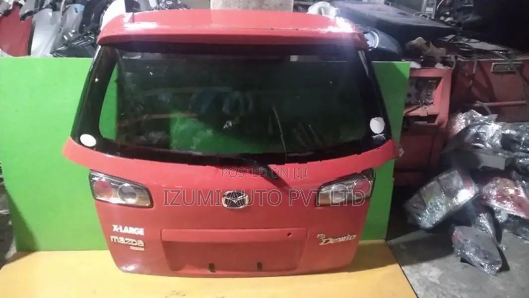 Mazda Demio Dy5W Dicky Door