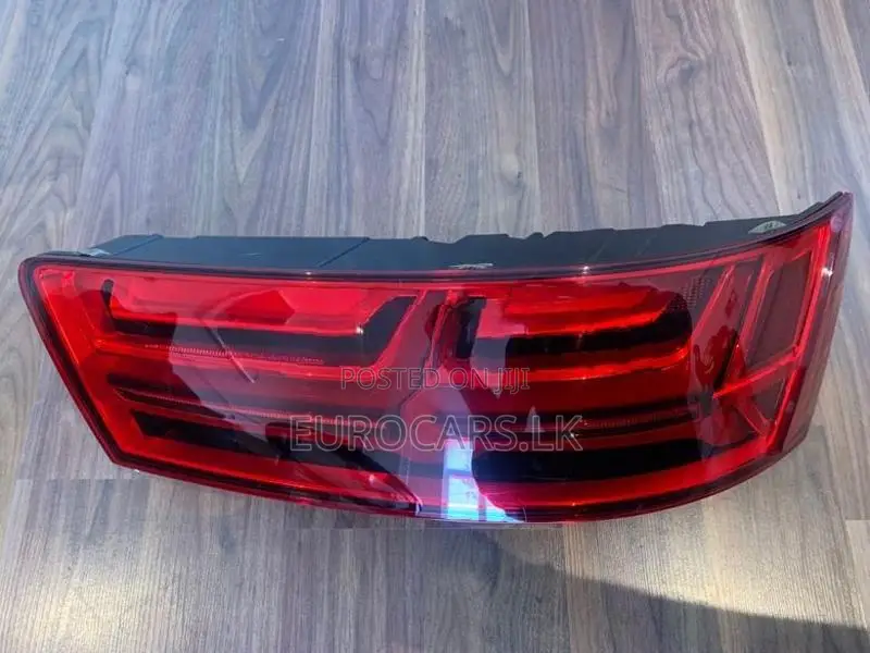 Audi Q7 Tail Light