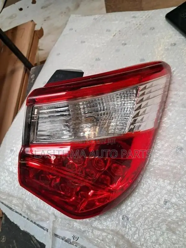 Toyota Vits 130 Tail light