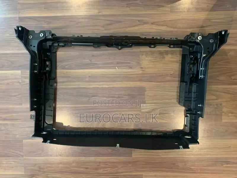 Volkswagen Polo Nose Cut Panel