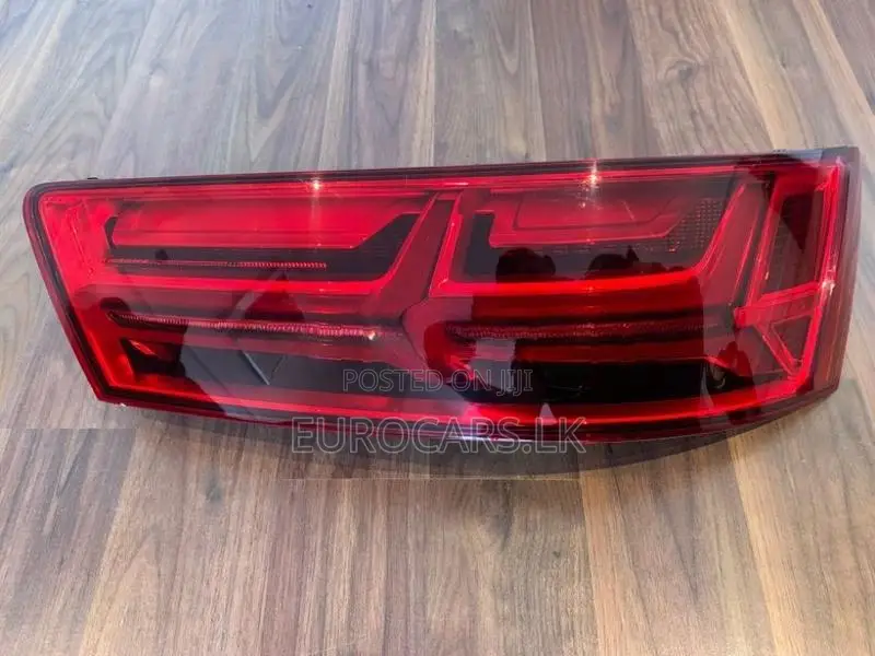 Audi Q7 Tail Light