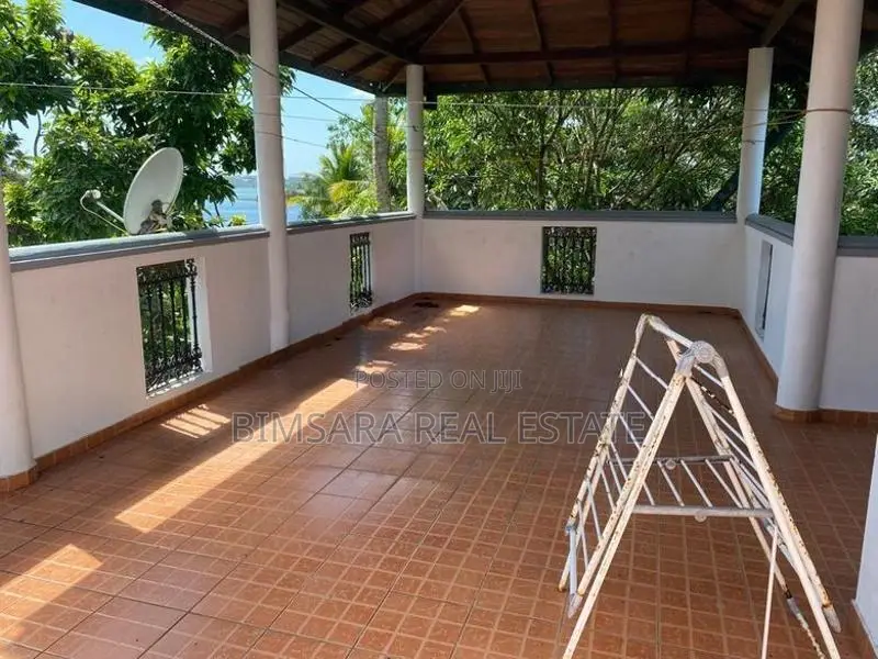 5 Bedroom House for Rent in Dampe, Piliyandala (Lh3594)