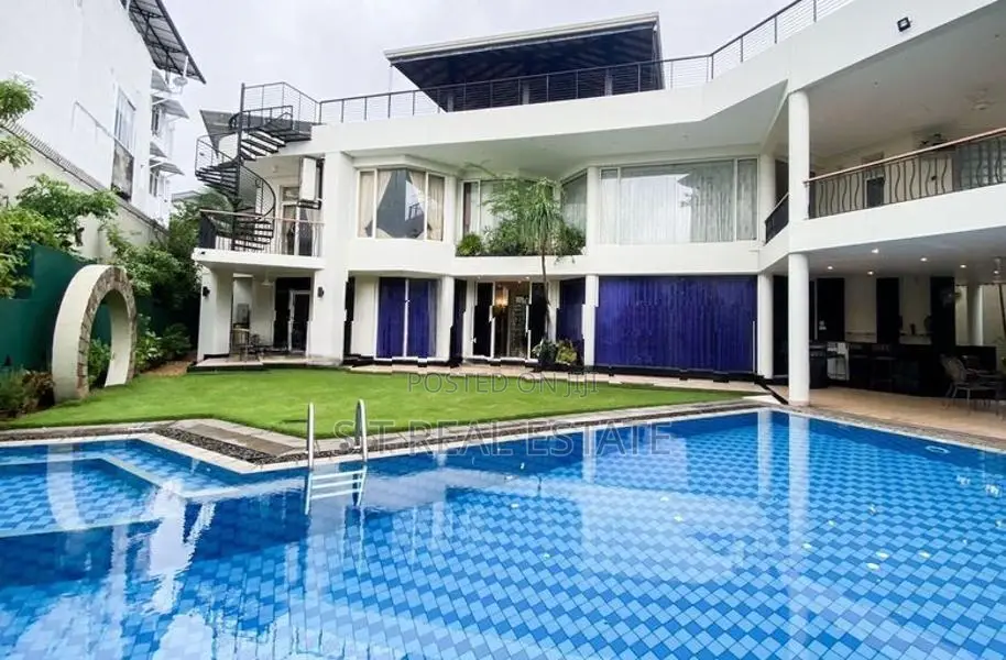 Modern Design Luxury 3 Story House For Sale In Nawala