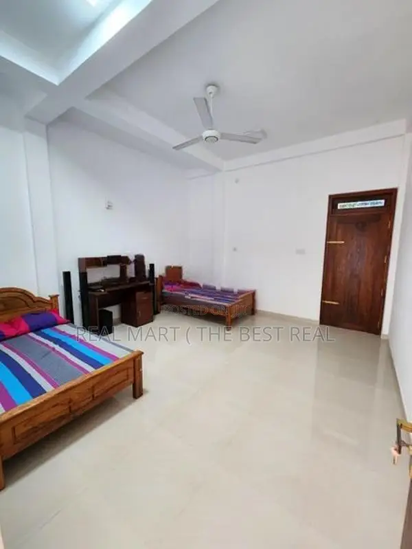 Ambalantota : 8BR (80P) fully furnished Luxury House for Sale