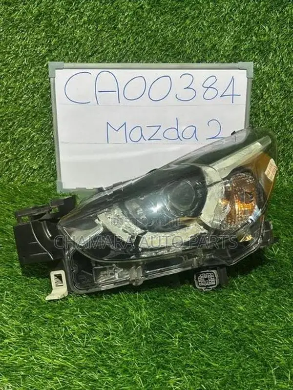 Mazda Demio (2015) Head Lamp