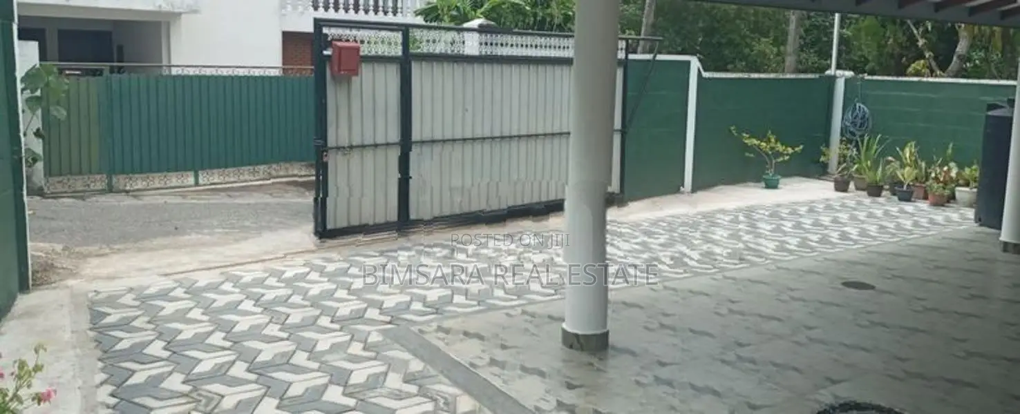 Single Storey Elegant House in Battaramulla for Sale