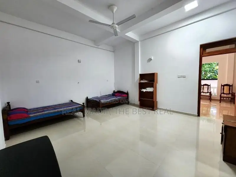 Ambalantota : 8BR (80P) fully furnished Luxury House for Sale