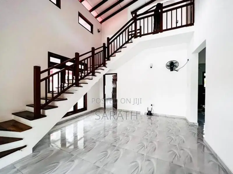 All Completed Brand New House In Athurugiriya