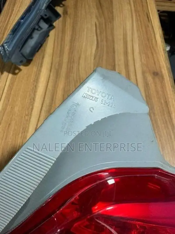Toyota Vitz KSP130 Right Side Tail Light