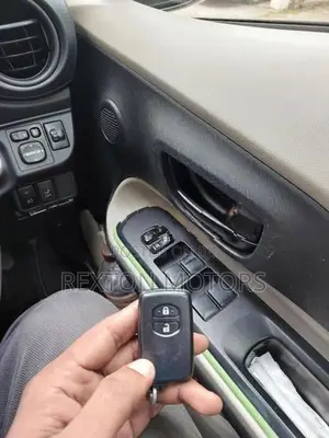 Toyota Aqua Smart Key