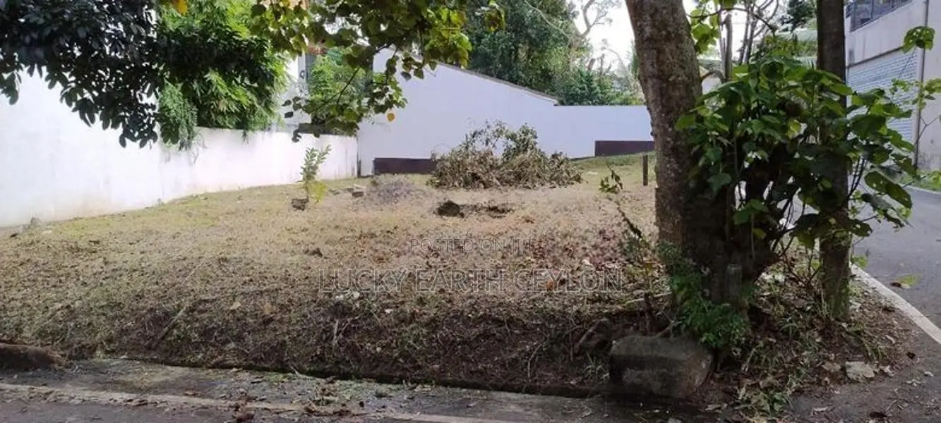 Thalawathugoda Land for Sale (S123)