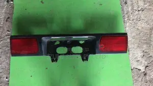 Nissan Lucino Dicky Garnish