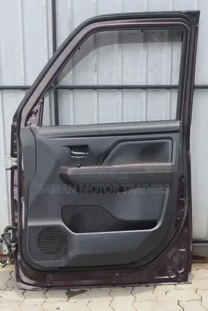 Toyota Roomy / Tank Door