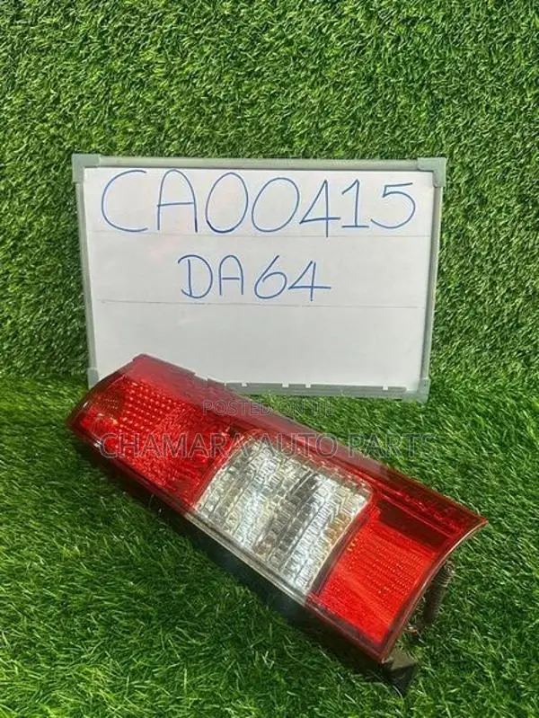 Suzuki Every (DA64 Vagon) Tail Lamp