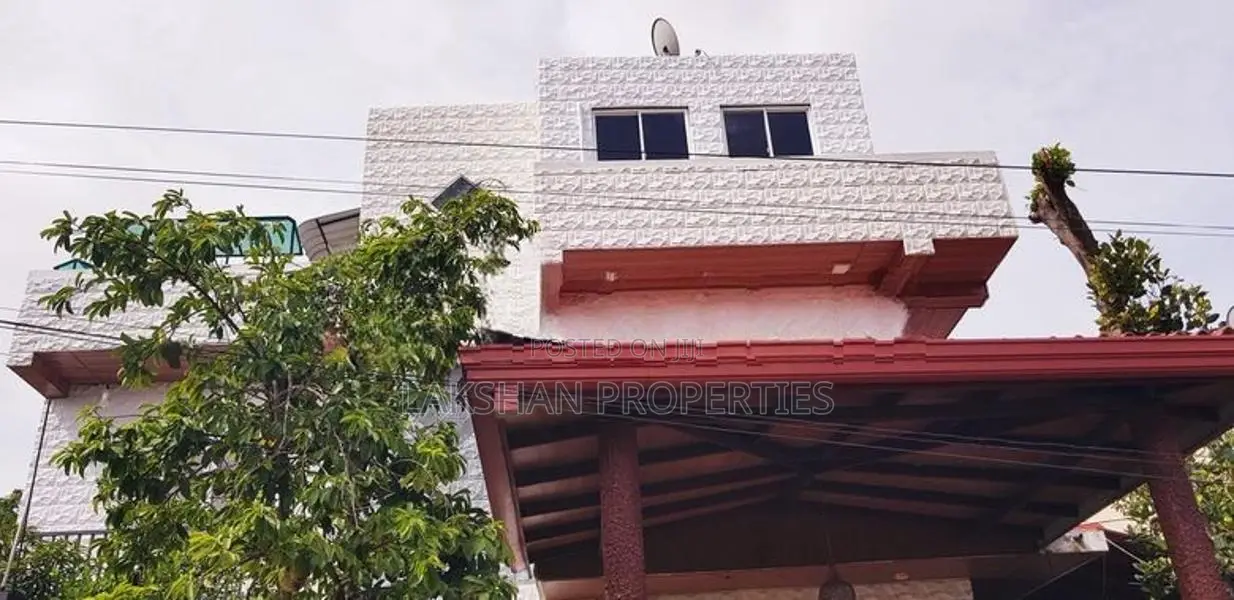 Two Story House For Sale In Boralesgamuwa werahera