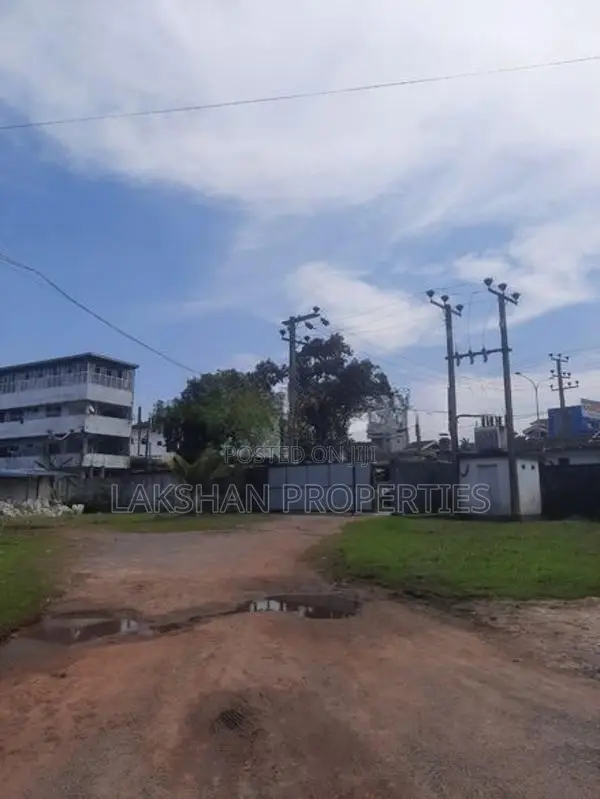 Land For Sale In Boralesgamuwa