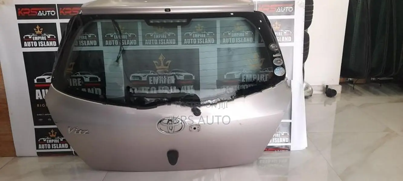 Toyota vitz KSP 90 Dicky Door