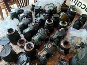 Canon DSLR Camera with Lens