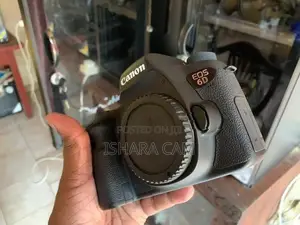Canon DSLR Camera with Lens