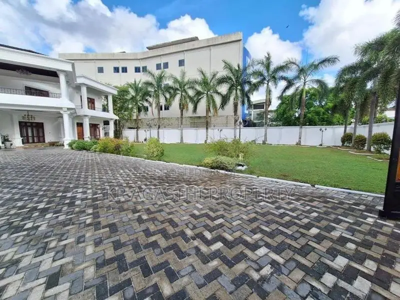 Luxury House for Sale in Rajagiriya