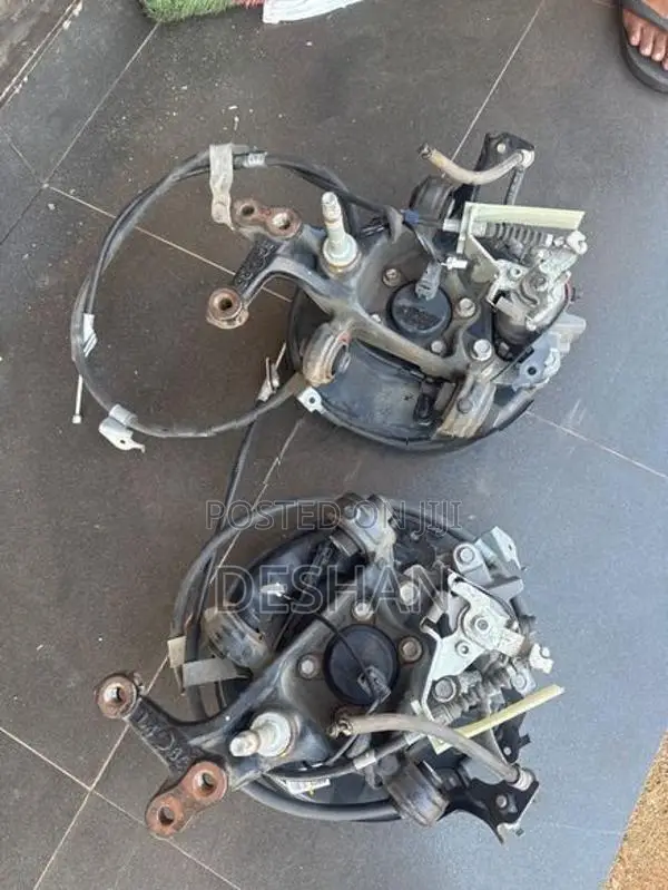 Toyota Prius Zvw50 Rear Hub Set (complete)