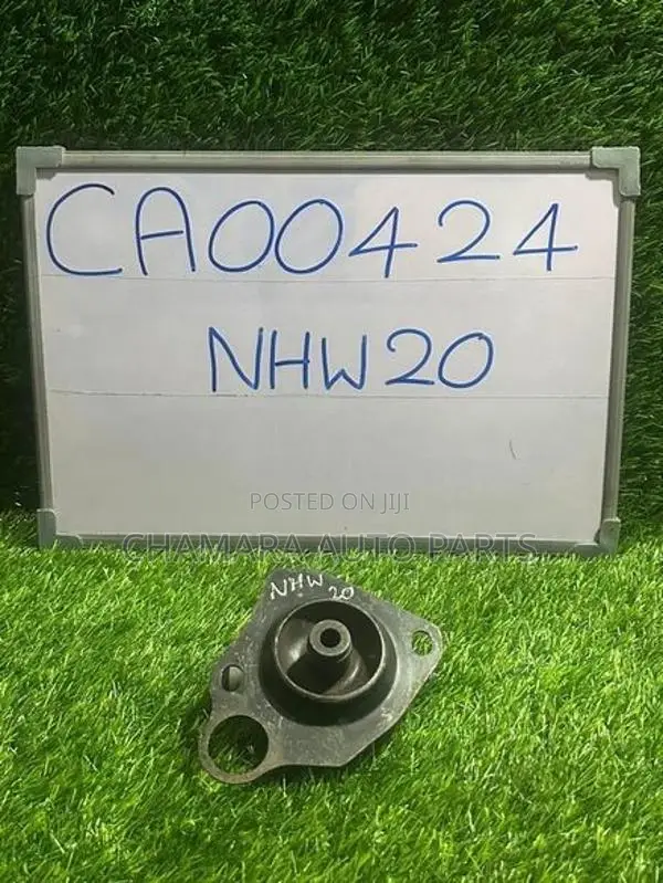 Toyota Prius (NHW-20) Gear Box Mount
