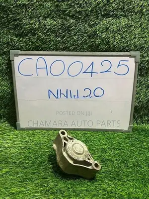 Toyota Prius (NHW-20) Engine Mount