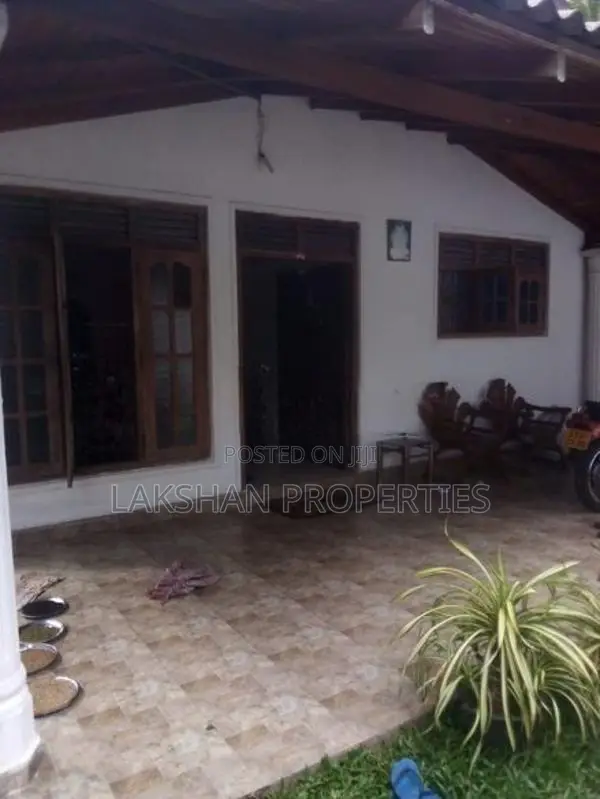 House For Sale In Piliyandala Miriswatta