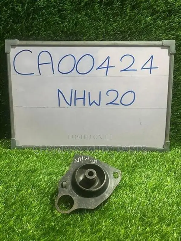 Toyota Prius (NHW-20) Gear Box Mount