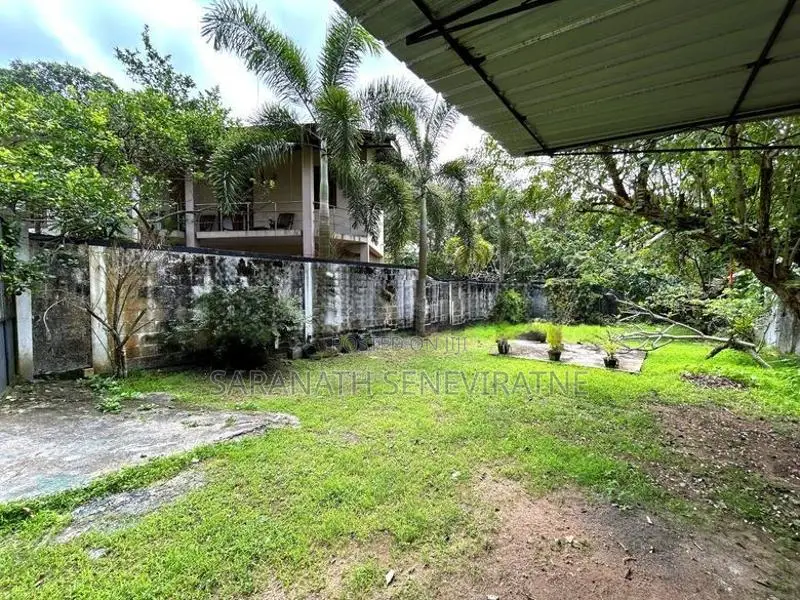 Land in Kottawa Siddamulla -20 Feet Access And Walking Distance 255 Rd