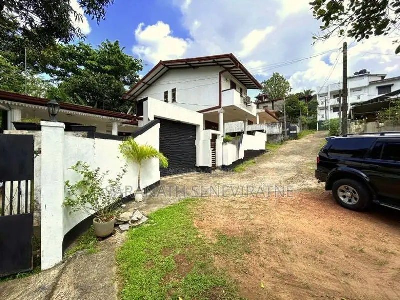 Land in Kottawa Siddamulla -20 Feet Access And Walking Distance 255 Rd