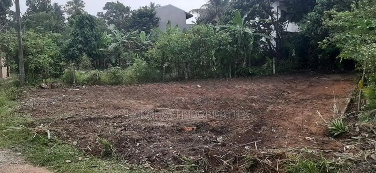 Land For Sale In Maharagama Arewwala