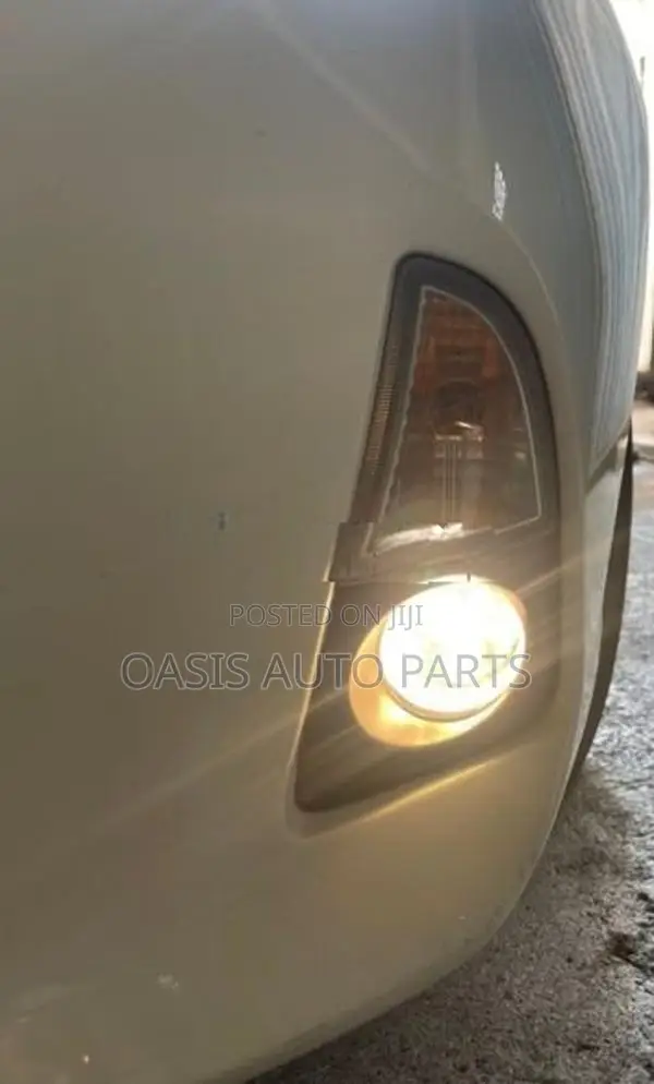 Toyota Aqua Replacement Fog Lamps (Halogen Glass Lens 55watt)